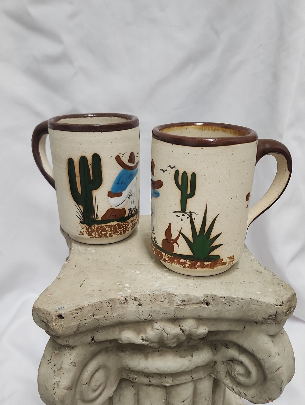 Pair Of Made In Mexico Sombrero Man Cactus Scene Coffee Tea Mugs Pottery
